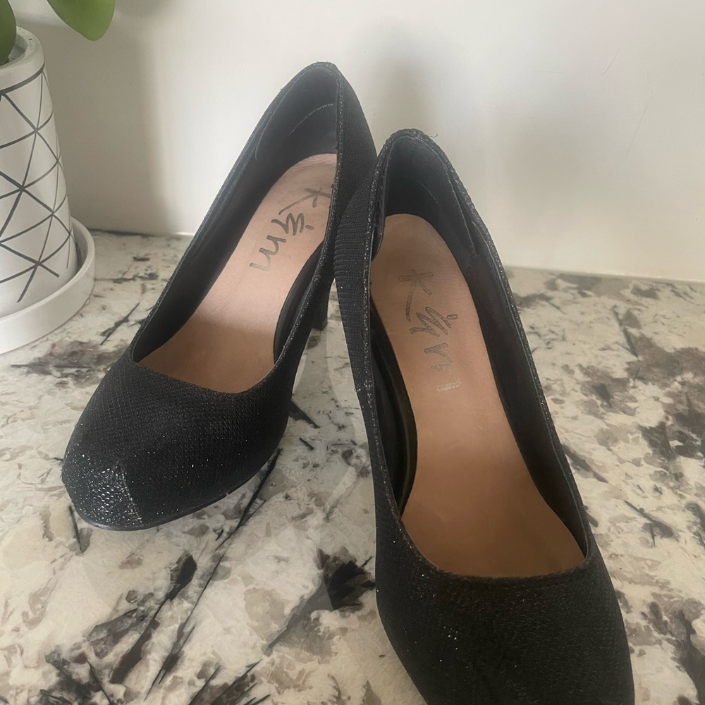 K&M high heels